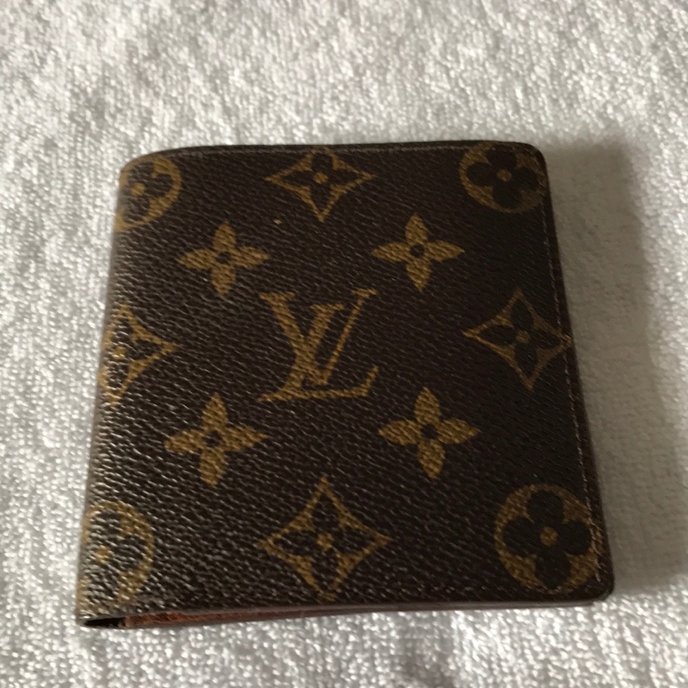 Authentic Louis Vuitton Monogram Wallet